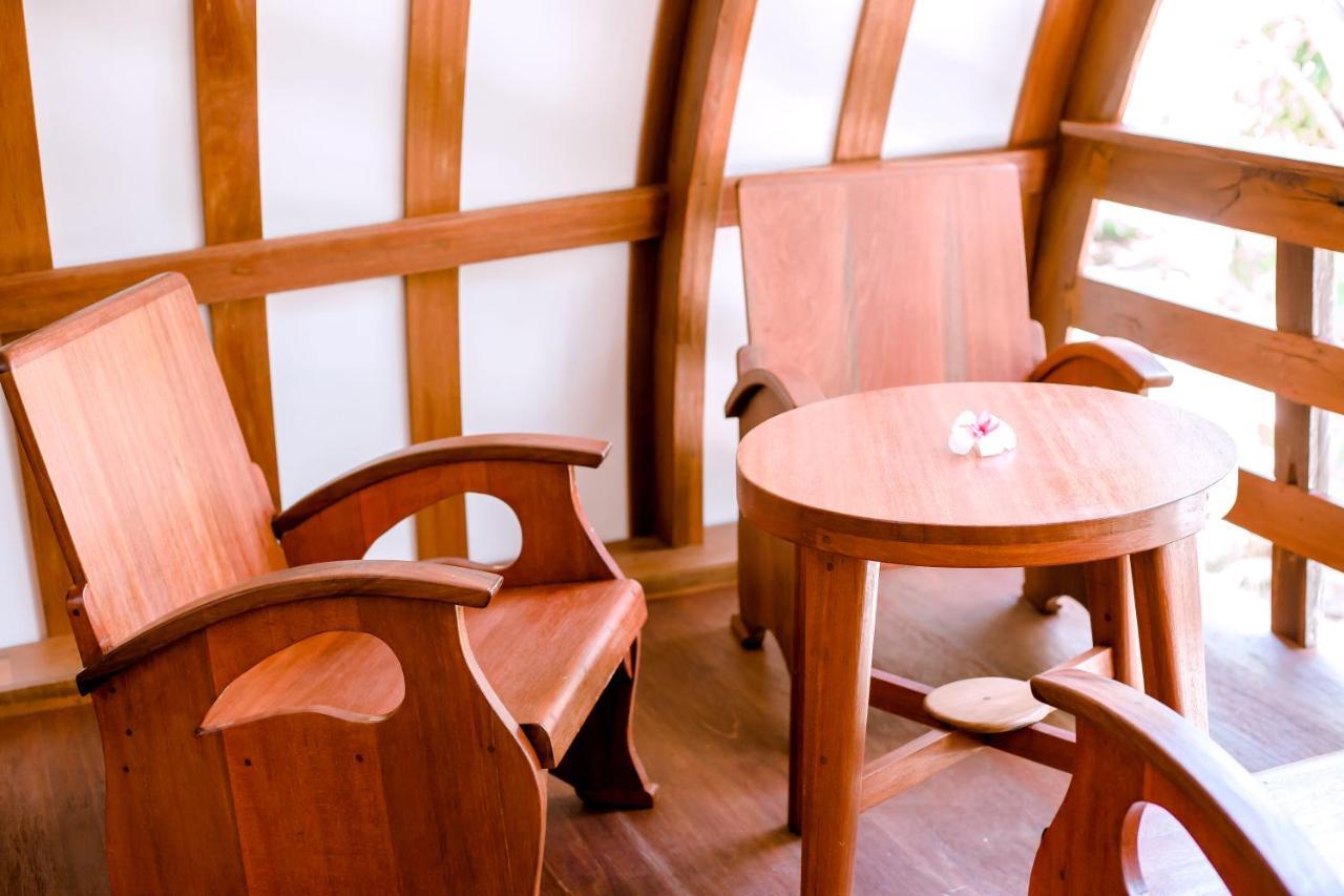 Island View Bar&Bungalow Gili Air Bagian luar foto