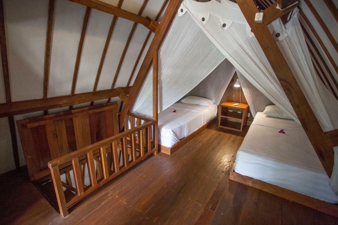 Island View Bar&Bungalow Gili Air Bagian luar foto